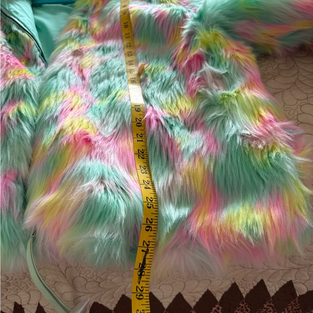 UGG Women’s ' Pastel Faux Fur Jacket - Picture 7 of 7